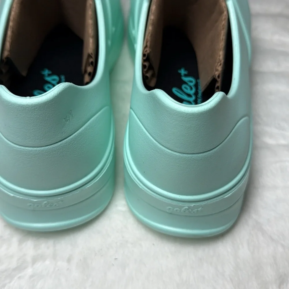 Gales Frontline Nurse Shoes Mint Green Men’s‎ 8 Women’s 10 Slip Resistant NIB